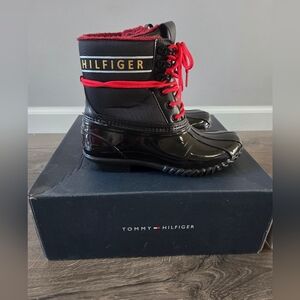 Tommy Hilfiger Black and Red Duck Boots Size 6